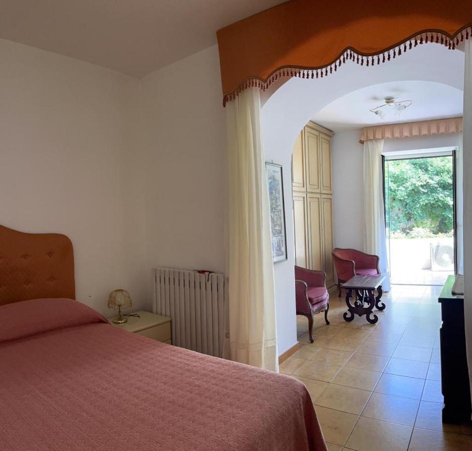 Bed and Breakfast Casa Teresa Позитано Экстерьер фото